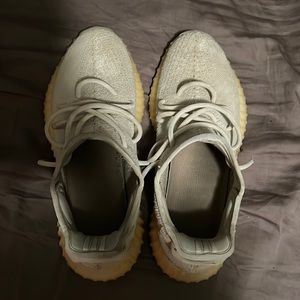yeezy 350 cream white